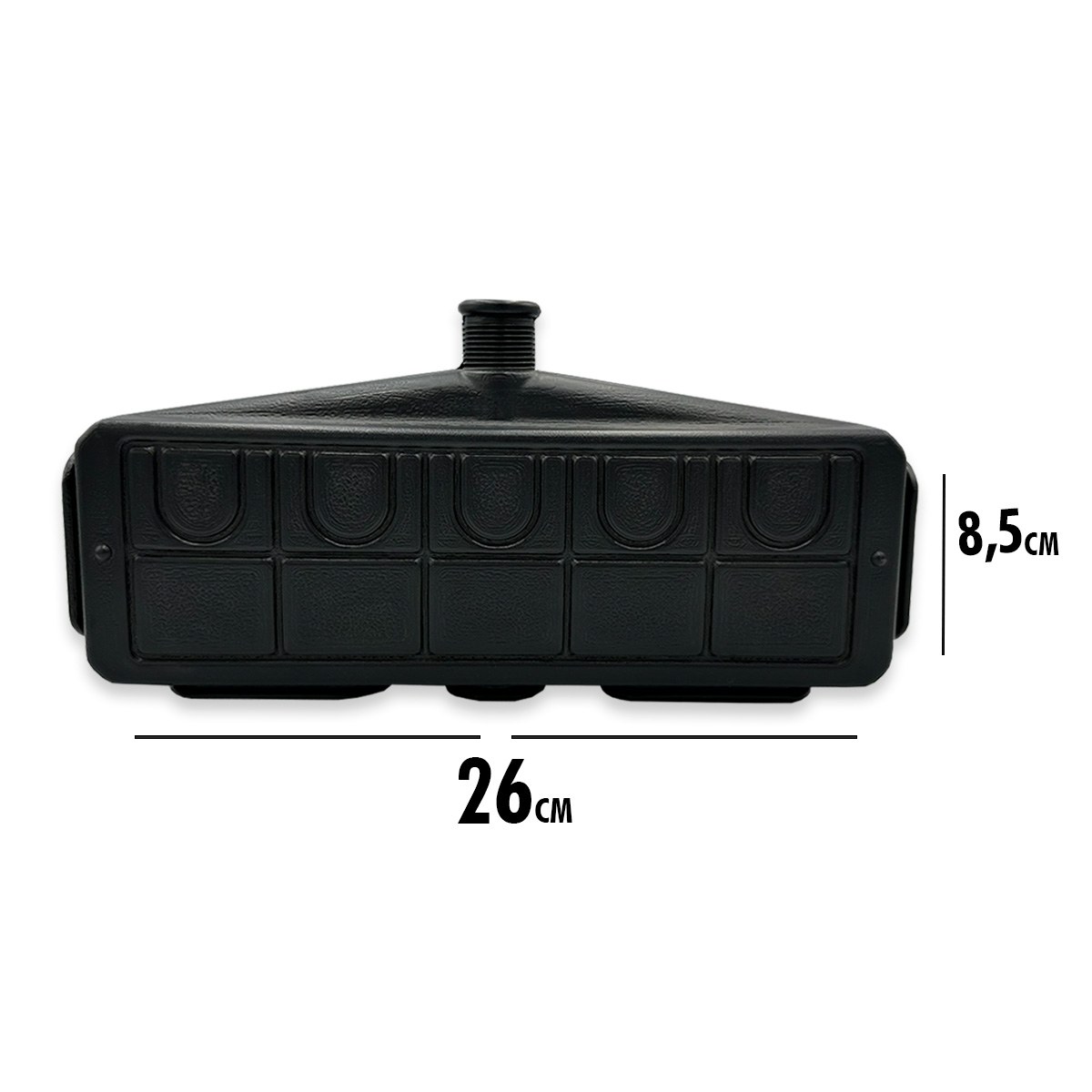 Caixa de passagem com as cotas: 26 cm de comprimento e 8,5 cm de altura